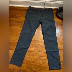 Lululemon Mens 34x31 LM5609S ABC Slim Tech Canvas Navy Blue Pants Stretch Flex
